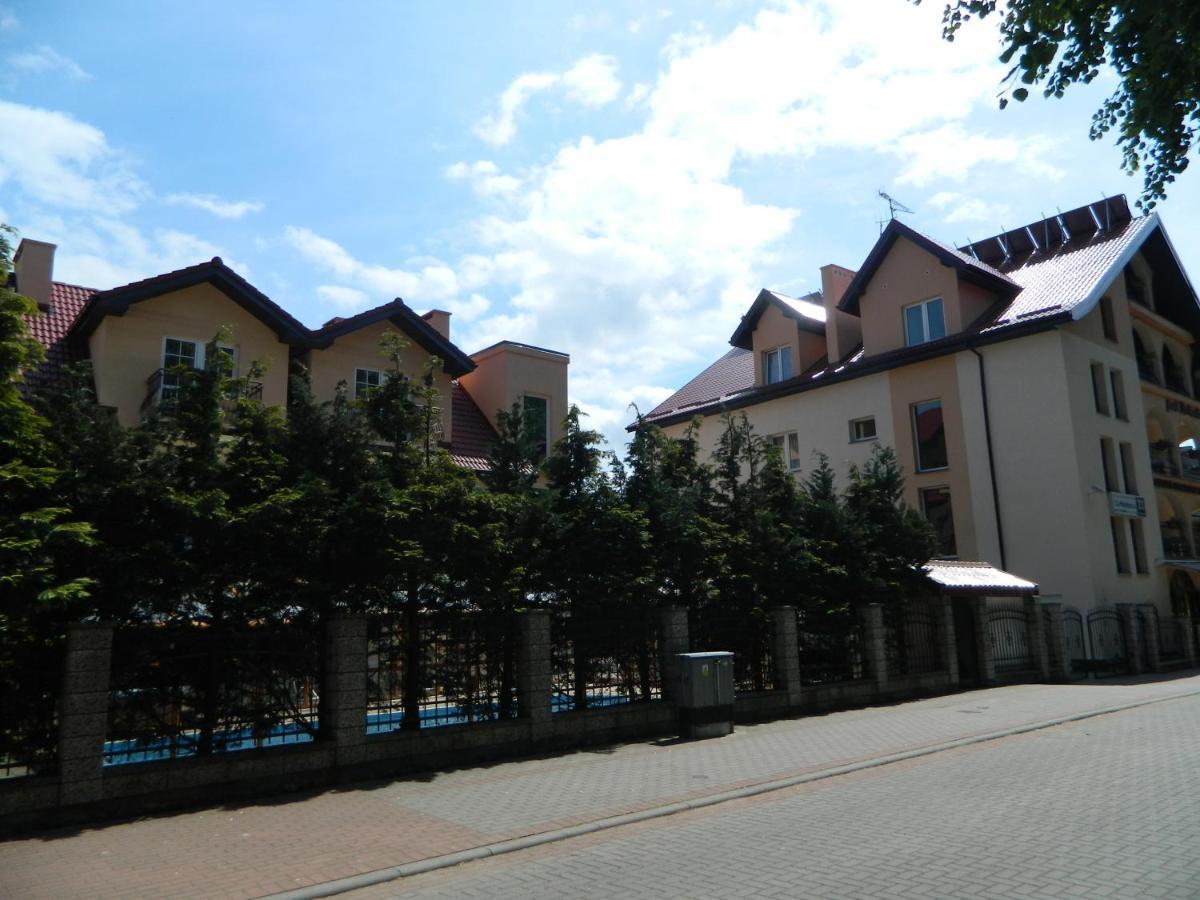 Pod Arkadami Darlowko Exterior foto